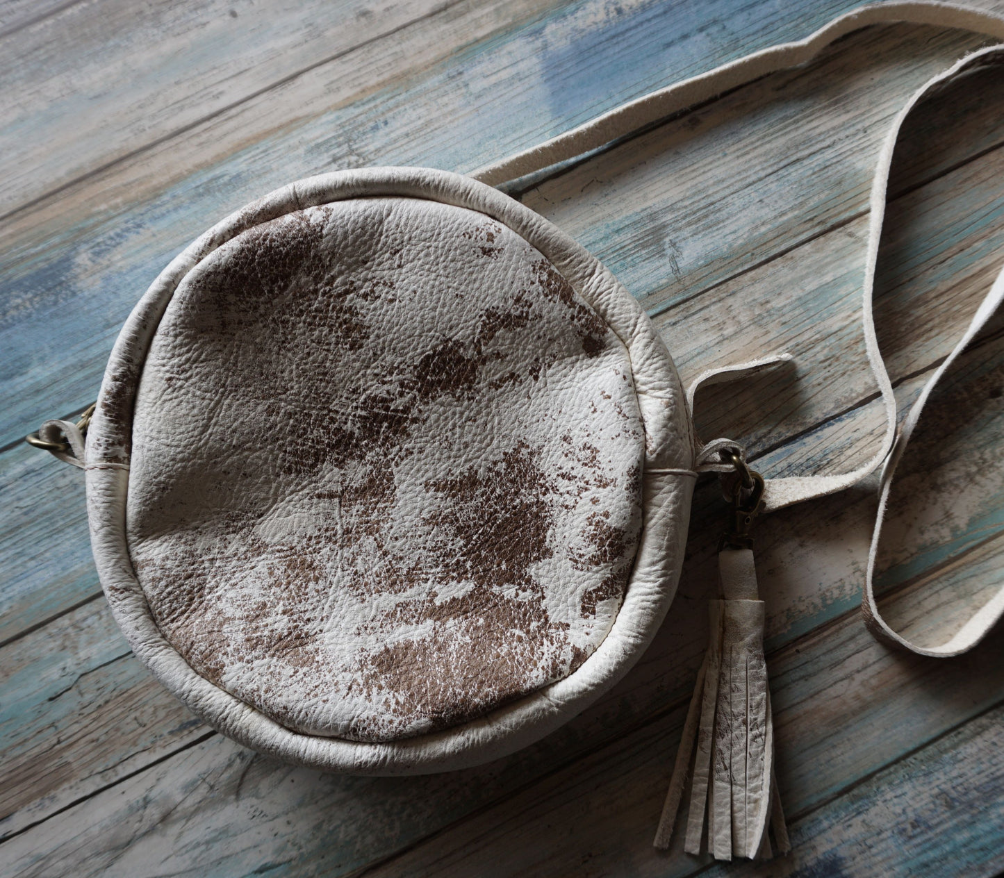 Speckled Leather Hide Round Cross body Purse, Raw Hide Leather Crossbody Bag, Round Tan Cross body Bag