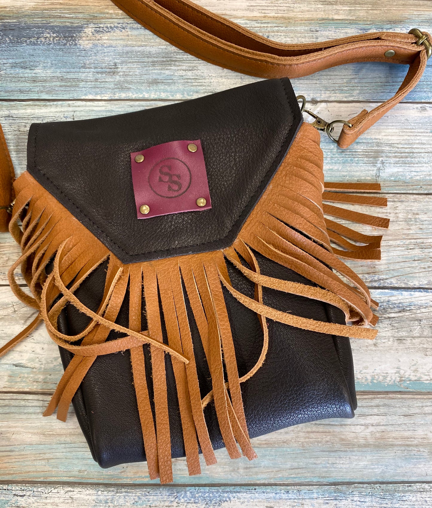 Genuine Leather Fringed Cross body Bag, Western Fringe Bag, Country Concert Purse, Leather Western Cross body bag